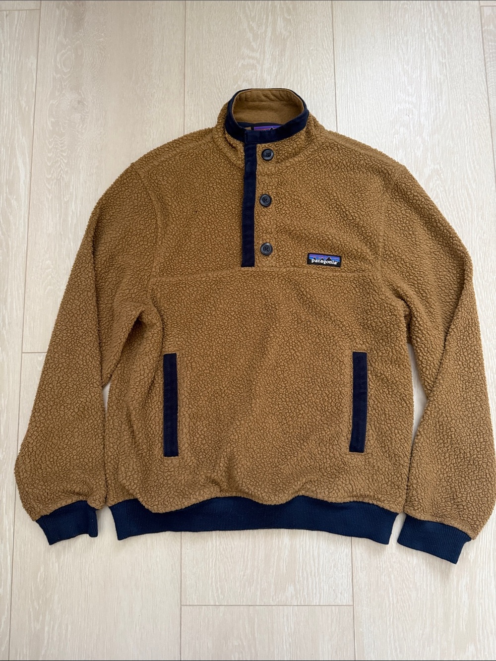 Patagonia Brown Sherpa Crewneck Pullover with Navy Trim